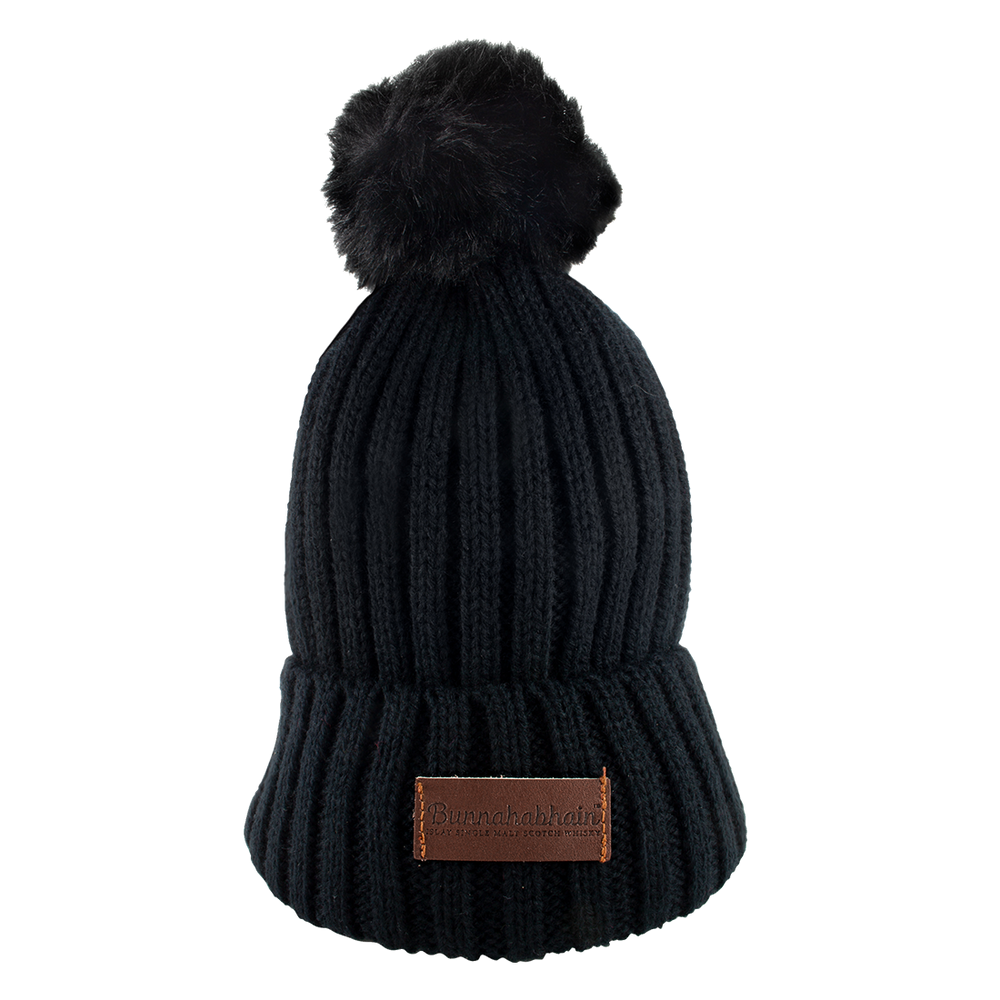 Black bobble best sale beanie hat