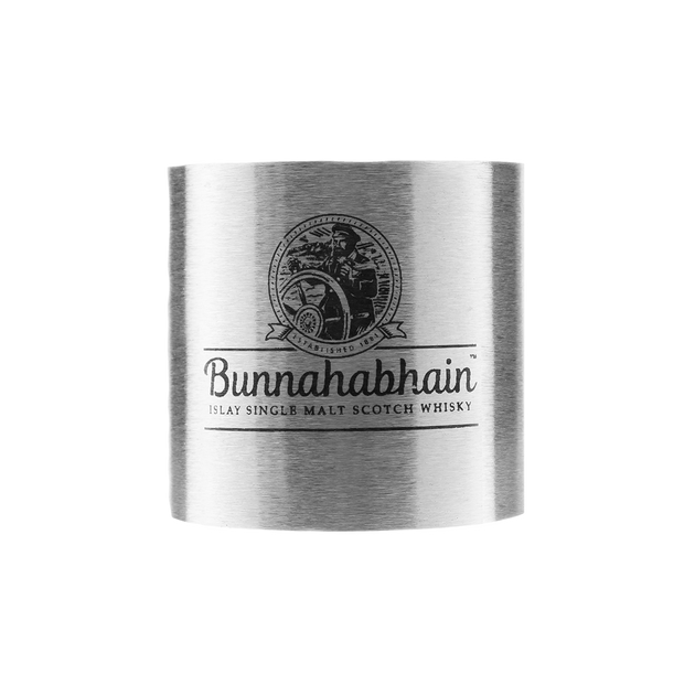 single whisky measure made from stainless steel. It holds 25cl and has the Bunnahabhain logo.